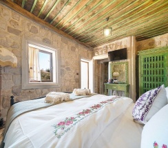 Номер Standard с балконом в Aysel Inn House