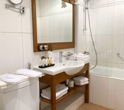 2-комнатный номер люкс премиум в Барский флигель