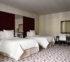 Номер делюкс с 2 односпальными кроватями в Four Seasons Hotel Moscow
