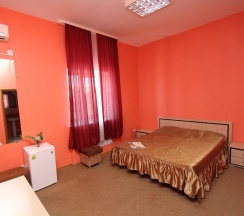 Трехместный номер в Med