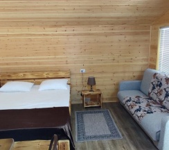 Двухместное шале с красивым видом из окна двуспальная кровать в Maas