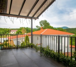 Дом в Апартаменты на п. Архипо-Осиповка ул. Зеленая 23 "VillaHoliday"