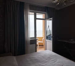 Люкс с видом на море и горы 333 в Apart Ru Hotel