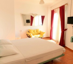 Двухместный номер Standard с видом на море двуспальная кровать в Angora Hotel