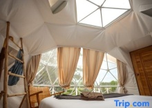 Тент с видом на сад в Oh La La Glamping Khaoyai