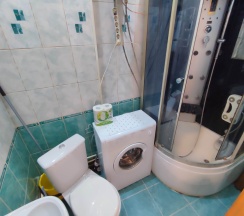 Апартаменты c 1 комнатой с балконом и с красивым видом из окна в Квартира на проспекте Ленина 69/1