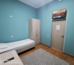Кровать в общем номере (женский номер) в Station Hostel
