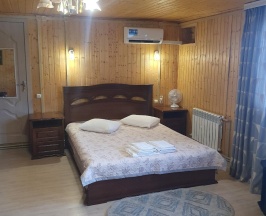 Люкс с балконом трехместный в Myesto