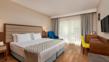 Двухместный номер Deluxe с видом на город двуспальная кровать в Ramada Plaza by Wyndham Antalya