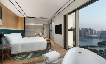 Люкс Deluxe в Hilton Garden Inn Xiamen Bailuzhou Park