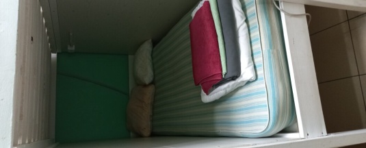 Койко-место в 8-ми местном капсульном номере в Marseille