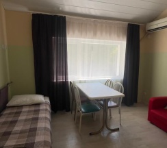 семейный 2 -х комнатный c мини-кухней 5 этаж (без лифта) в София-rooms
