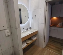 Двухместный номер Comfort с видом на город (двуспальная кровать) в Апарт-Отель Николая Никонова 18