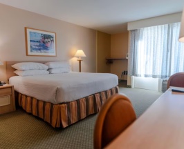 Двухместный номер корпус 3 (двуспальная кровать) в Howard Johnson by Wyndham Anaheim Hotel and Water Playground