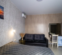 Четырехместный номер "Комфорт" с балконом. в Гостевой дом