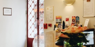 Париж: Отель Hôtel Bellevue Paris Montmartre