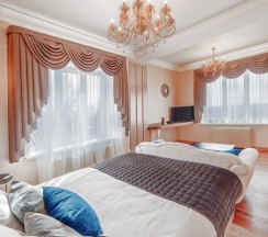 Двухместный номер Делюкс с 1 кроватью в Shato city