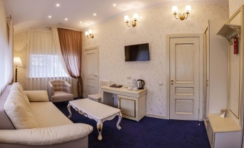 Улучшенный Комфорт в Golden Plaza