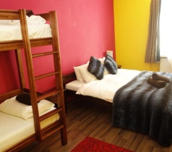 Семейный номер Standard в Naughty Squirrel Backpackers Hostel