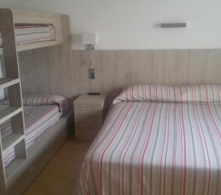 Семейный номер Standard в Hotel Can Català