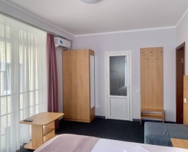 Двухместный номер Comfort с балконом двуспальная кровать в Family club