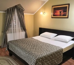 Номер стандарт с 1 двуспальной кроватью в Подкова