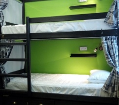 Кровать в общем номере (мужской номер) (общая ванная комната) в Hostel 1703