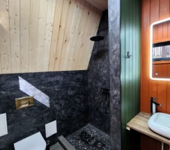 Дом 5005 в Шелест Inn