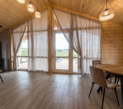 Лодж с одной спальней и террасой в Соты&Варенье