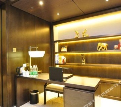 Люкс Business в Rising Hot Spring Resort Kunming