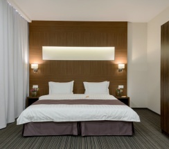 Двухместный люкс двуспальная кровать в Park wood hotel