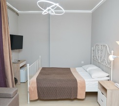 Комфорт с двухспальной кроватью (корпус 1,2) в Снегирек