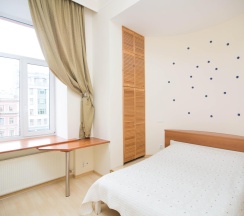 3-комнатные апартаменты студия в Apart24