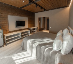 Superior Room  с видом на горы и бассейн в Небо и Горы