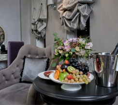 Джуниор сюит "Автор" в Author Boutique Hotel