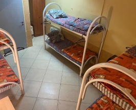 Кровать в общем номере в Хостел мира