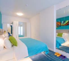 Полулюкс с балконом в W Phuket Residences