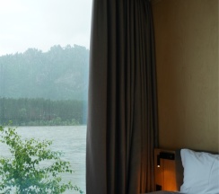 ДОМ РЕКА  (Дом у Катуни) в Катунь Dom Hotels