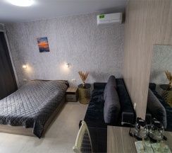 Четырехместный номер "Комфорт" с балконом. в Гостевой дом