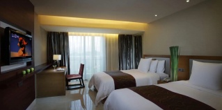 Санья: Курортный отель Sanya Phoenix Waterside Gloria Resort