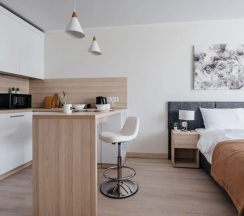 Двухместный номер Superior с видом на парк двуспальная кровать в TÖR`RE Astana by Wyndham