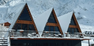 Степанцминда (Казбеги): Апартаменты Апартаменты Pyramid Kazbegi