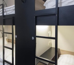 Кровать в общем номере (женский номер) в Kitez Hotel & Bunkz - Hostel