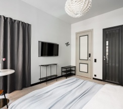 Апартаменты комфорт №2 с 1 двуспальной кроватью в Dostoevsky Apartments (Апартаменты Достоевского)