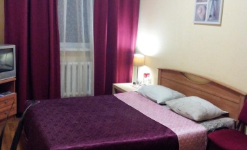 Номер стандарт с 1 двуспальной кроватью в Надежда