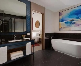 Двухместный полулюкс Club Lounge Access с террасой двуспальная кровать в InterContinental Tashkent, an IHG Hotel