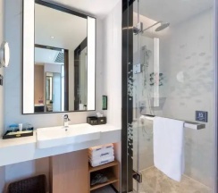 Двухместный номер Superior Business (двуспальная кровать) в Hampton by Hilton Guangzhou Jinshazhou