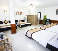 Кровать в общем номере в Casablanca Hotel