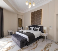 Семейный люкс Deluxe в Modern Luxury Hotel