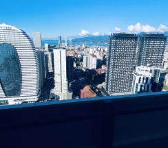 Трёхместный номер Superior с балконом и с видом на море в Апарт-отель MyGeorgia LLC Orbi City